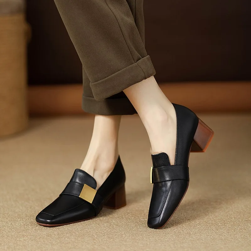 women Fashion Leather Pumps El - огляд і ціна Women Fashion Jeans